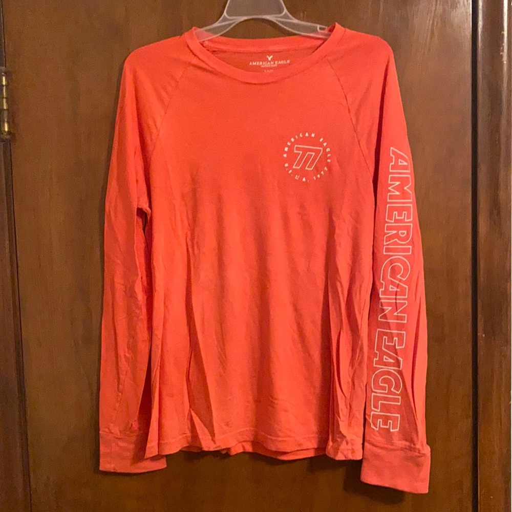American Eagle Long Sleeve Tee